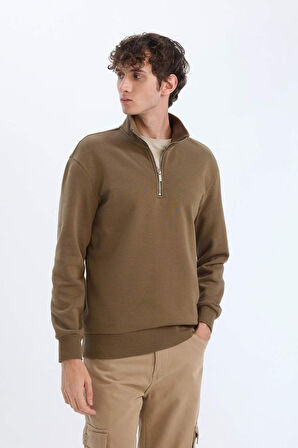 DeFacto Comfort Regular Fit Rahat Kalıp Fermuarlı Dik Yaka Basic Düz Sweatshirt X7405AZ24AUKH79