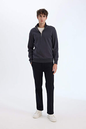 DeFacto Comfort Regular Fit Rahat Kalıp Fermuarlı Dik Yaka Basic Düz Sweatshirt X7405AZ24AUAR214