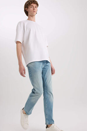 DeFacto Sergio Regular Fit Normal Kalıp Normal Bel Boru Paça Jean Pantolon E5414AX25SPNM29