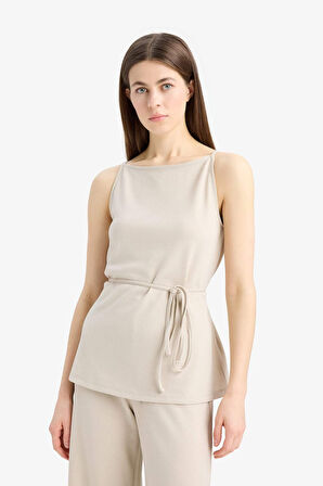 DeFacto Regular Fit Kayık Yaka Bağcıklı Pike Kolsuz Bluz	 E5778AX25SPBG187