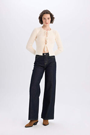 DeFacto Regular Fit Bisiklet Yaka Bağlamalı Basic Düz Triko Hırka E6914AX25SPER105