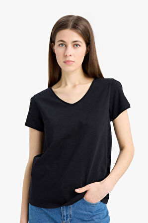 Regular Fit V Yaka Basic Düz Kısa Kollu Tişört