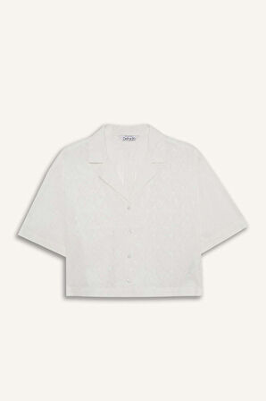 DeFacto Oversize Geniş Kalıp Pijama Yaka Nakışlı Brode Kısa Kollu Gömlek B9022AX25SMWT32