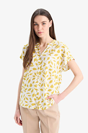 Regular Fit Apaş Yaka Desenli Kısa Kollu Gömlek