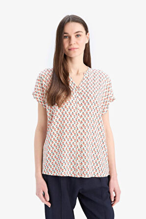 Regular Fit Apaş Yaka Desenli Kısa Kollu Gömlek