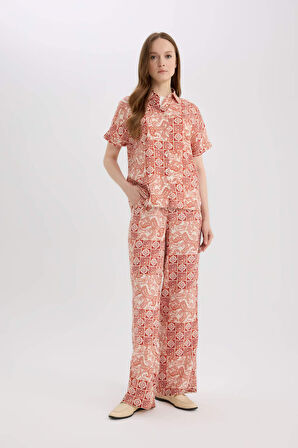 	Regular Fit Geniş Bol Paça Desenli Pantolon