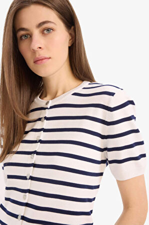 DeFacto Regular Fit Bisiklet Yaka Çizgili Kısa Kollu Trko Hırka D6268AX25SMER105