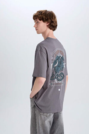 DeFacto %100 Pamuk Boxy Fit Bisiklet Yaka Sırt Baskılı Kısa Kollu Tişört E4541AX25SMGR357