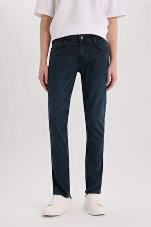 DeFacto Pedro Slim Fit Dar Kalıp Normal Bel Dar Paça Jean Pantolon R8791AZ25SPNM83