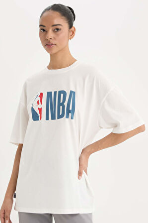 DeFactoFit NBA Wordmark Oversize Geniş Kalıp Bisiklet Yaka Baskılı Kısa Kollu Tişört
