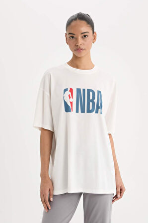 DeFactoFit NBA Wordmark Oversize Geniş Kalıp Bisiklet Yaka Baskılı Kısa Kollu Tişört