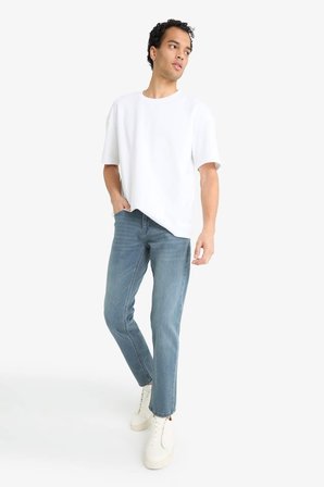 DeFacto Pedro Slim Fit Dar Kalıp Normal Bel Dar Paça Jean Pantolon F2926AX25AUNM84