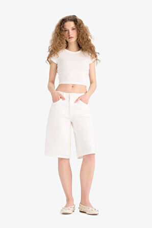 DeFacto Yüksek Bel Beyaz Jean Bermuda Şort E4087AX25SMWT1