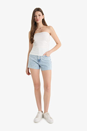 DeFacto Mom Fit Yüksek Bel Paça Ucu Kesik Jean Şort E0527AX25SMNM85