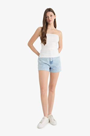 DeFacto Mom Fit Yüksek Bel Paça Ucu Kesik Jean Şort E0527AX25SMNM85