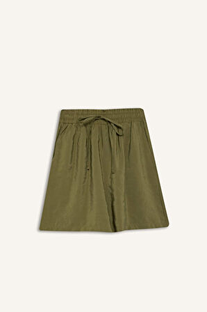 DeFacto Yüksek Esnek Bel Düz Paça Şort F0487AX25SMKH21