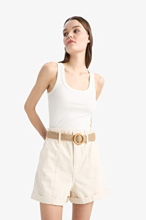 DeFacto Paperbag Yüksek Bel Katlamalı Paça Kemerli Jean Şort E0548AX25SMER219