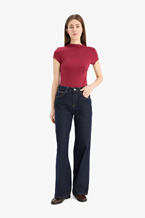 DeFacto Slim Fit Dar Kesim Yarım Balıkçı Yaka Kısa Kollu Tişört E5906AX25SPBR285