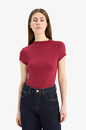Slim Fit Dar Kesim Yarım Balıkçı Yaka Soft Touch Kısa Kollu Tişört