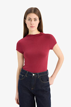 Slim Fit Dar Kesim Yarım Balıkçı Yaka Soft Touch Kısa Kollu Tişört