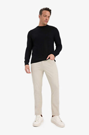 Standart Fit Bisiklet Yaka Basic Dokulu Triko Kazak