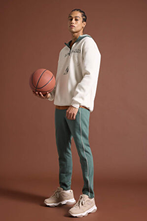 DeFactoFit NBA Los Angeles Lakers Kalın Jogger Eşofman Altı Standart Fit Cepli Beli Bağcıklı A7230AX24WNGN1177