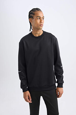 DeFactoFit Standart Fit Bisiklet Yaka Basic Düz Sporcu Sweatshirt E0073AX24WNBK81