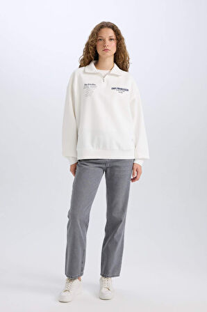 DeFacto Oversize Geniş Kalıp Yarım Fermuarlı Sırt Baskılı Kalın Sweatshirt E1524AX24WNWT32