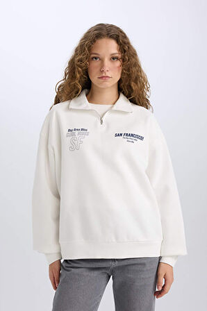 DeFacto Oversize Geniş Kalıp Yarım Fermuarlı Sırt Baskılı Kalın Sweatshirt E1524AX24WNWT32