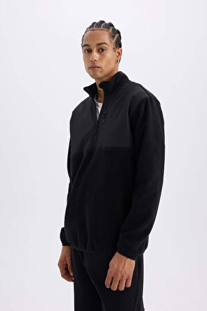 DeFactoFit Standart Fit Dik Yaka Fermuarlı Polar Sporcu Sweatshirt D9226AX24WNBK81