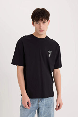 Defacto E1484 Siyah Boxy Fit Bisiklet Yaka Sırt Baskılı Kısa Kollu Tişört