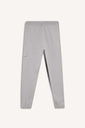 DeFactoFit Sporcu Jogger Eşofman Altı Standart Fit Üç Cepli Beli Bağcıklı Lastikli Paça D3741AX24WNGR211