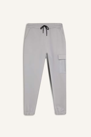 DeFactoFit Sporcu Jogger Eşofman Altı Standart Fit Üç Cepli Beli Bağcıklı Lastikli Paça D3741AX24WNGR211