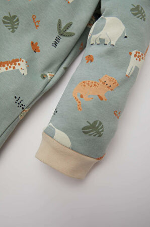 DeFacto Erkek Bebek Pijama Takımı Safari Baskılı Uzun Kollu Üst Beli Lastikli Uzun Alt E0760A525SPKH434