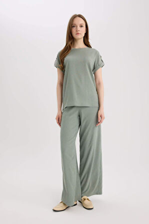 Regular Fit Bisiklet Yaka Bürümcük Kısa Kollu Tişört