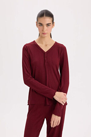 DeFacto Fall in Love Pijama Takımı V Yaka Düğmeli Ribana Uzun Kollu Üst Beli Lastikli Geniş Paça Alt D2273AX24WNBR248