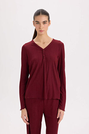 DeFacto Fall in Love Pijama Takımı V Yaka Düğmeli Ribana Uzun Kollu Üst Beli Lastikli Geniş Paça Alt D2273AX24WNBR248