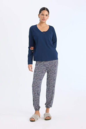 DeFacto Pijama Takımı Uzun Kollu Üst Desenli Uzun Altı-Fall in Love E2357AX24WNNV31