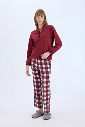 DeFacto Pijama Takımı Regular Fit Bisiklet Yaka Uzun Kollu Üst Kareli Uzun Altı-Fall in Love E2353AX24WNBR248