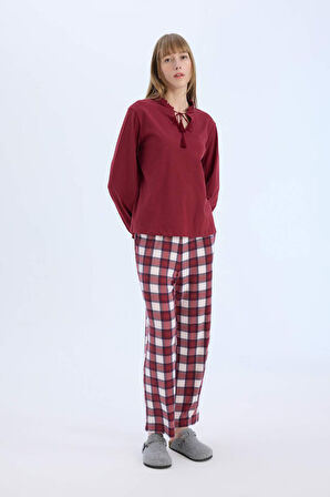 DeFacto Pijama Takımı Regular Fit Bisiklet Yaka Uzun Kollu Üst Kareli Uzun Altı-Fall in Love E2353AX24WNBR248