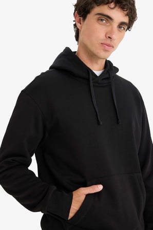 DeFacto Regular Fit Kapüşonlu Kanguru Cepli İçi Yumuşak Tüylü Basic Düz Sweatshirt X8283AZ25AUBK81