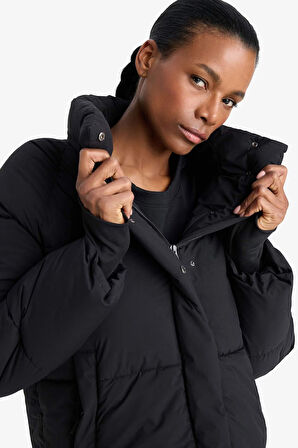 DeFactoFit Rüzgar Geçirmez Su Geçirmez Fermuarlı Çıtçıtlı Şişme Mont