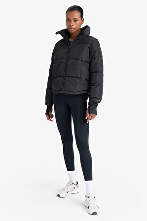 DeFactoFit Su Geçirmez Regular Fit Fermuarlı Mont