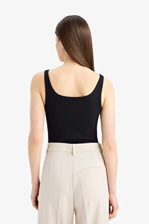 DeFacto Slim Fit Dar Kesim Yuvarlak Yaka Basic Düz Fitilli Kaşkorse Atlet F0098AX25SPBK81