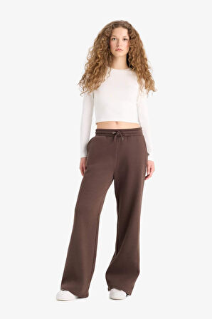 Straight Fit Beli Bağcıklı Cepli Düz Paça Eşofman Altı