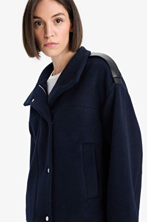 Regular Fit Kaşe Düğmeli Kısa Kaban