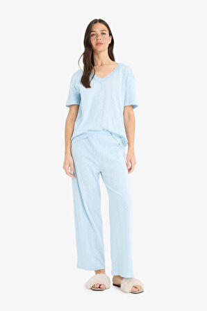 DeFacto Regular Fit Pijama Takımı Kısa Kollu V Yaka Pijama Üstü Esnek Belli Uzun Pijama Altı-Fall in Love E9831AX25SMBE343