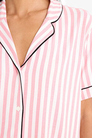 Regular Fit Pijama Takımı Çizgili Kısa Kollu Pijama Üstü Esnek Şort Pijama Altı-Fall in Love