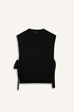 V Yaka Yandan Bağlamalı Triko Süveter