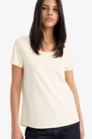 DeFacto Regular Fit Yuvarlak Yaka Basic Düz Kısa Kollu Tişört K1508AZ25SMYL504